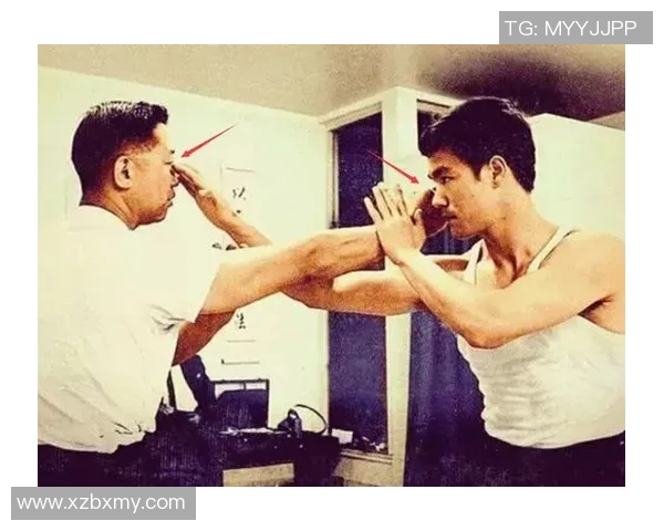 足球明星李小龙的精彩瞬间与传奇人生照片回顾